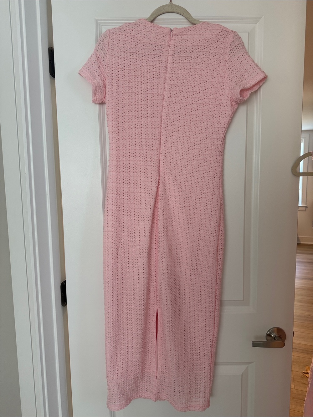 Maternity Baby Pink Button-Front Textured Shift Dress - Picture 4 of 4